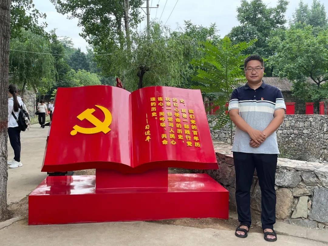探秘在餐馆里面上班,店子他要转了,我没在哪里上班了,工资等了几个月都还不发,这种情况怎么办?